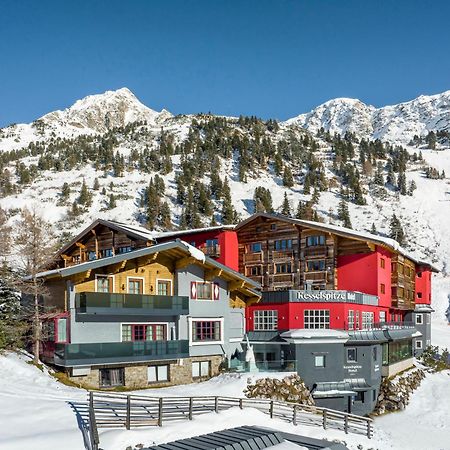 Kesselspitze Hotel & Chalet, Valamar Collection Обертауерн Екстериор снимка
